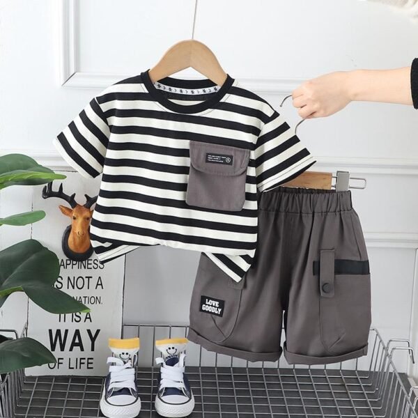 Kiddozoo Striped Cotton T-Shirt and Utility Cargo Shorts Set for Boys – Summer Casual Outfit